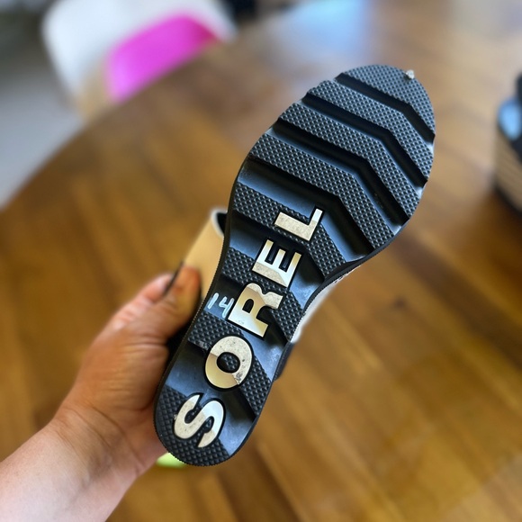 Sorel Joanie II Slingback Leather Sandal Black and White Wedge Sandals - Picture 5 of 5